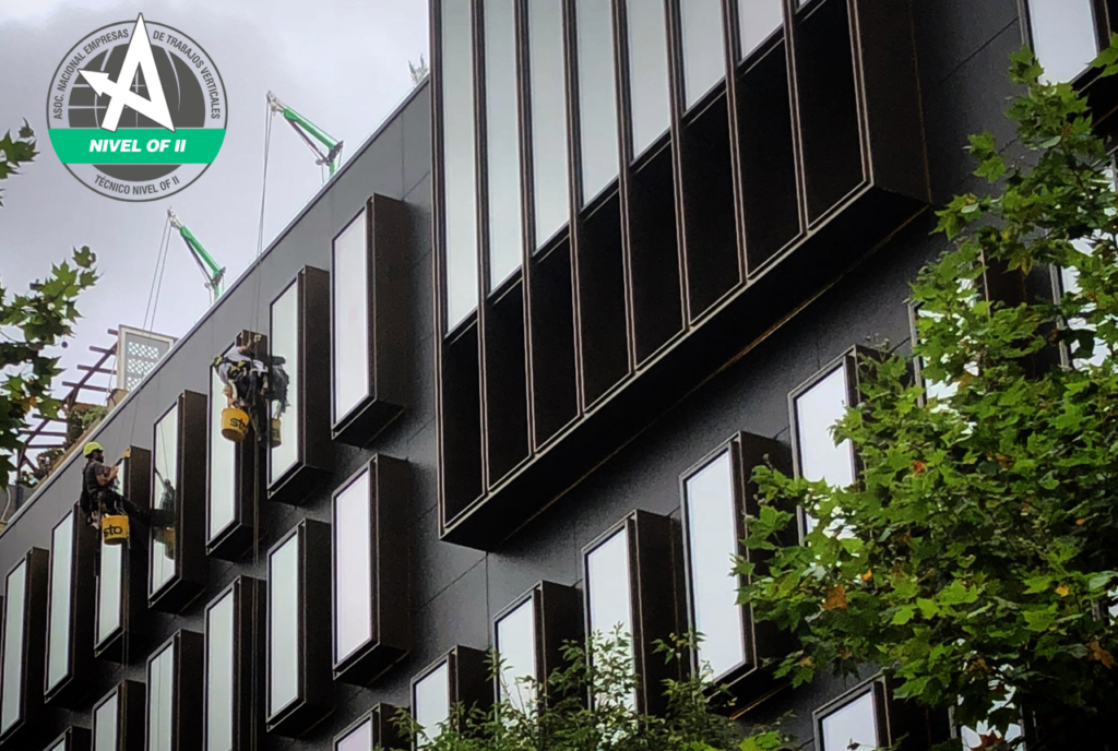 Trabajos Verticales - Curso OF. II RECICLAJE ANETVA